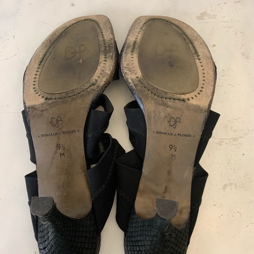 Donald J. Pliner Vintage Whimsygoth Y2K Black Snake Print 3 knot Block heels 9.5 - Picture 5 of 8